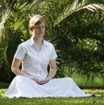 Méditation transcendantaleTranscendantale: une femme entrain de méditer